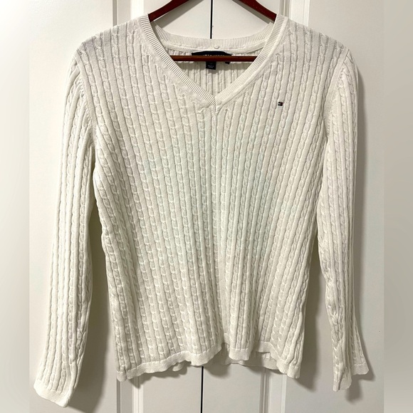 #98-TOMMY HILFIGER -white cable knit long sleeve - Picture 2 of 4